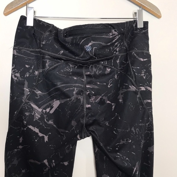 Athleta Black Marble Stash Pocket 7/8 Leggings - Picture 6 of 10